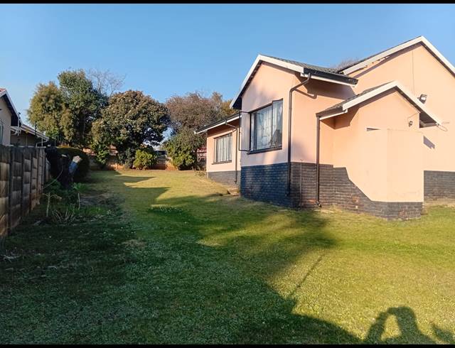 3 BEDROOM HOUSE FOR SALE IN BIRCH ACRES